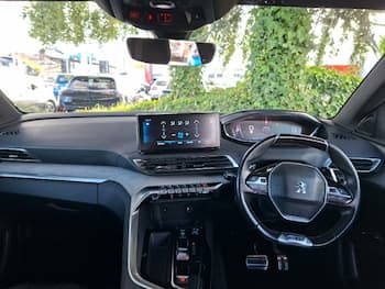 Used Peugeot 5008 2023 for sale - 79723711: Photo