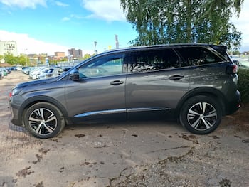 Used Peugeot 5008 2023 for sale - 79723711: Photo