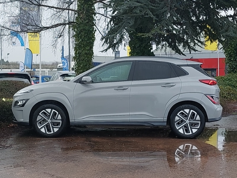 Used Hyundai KONA 2023 for sale - 77837870: Photo 4
