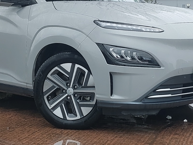 Used Hyundai KONA 2023 for sale - 77837870: Photo 9