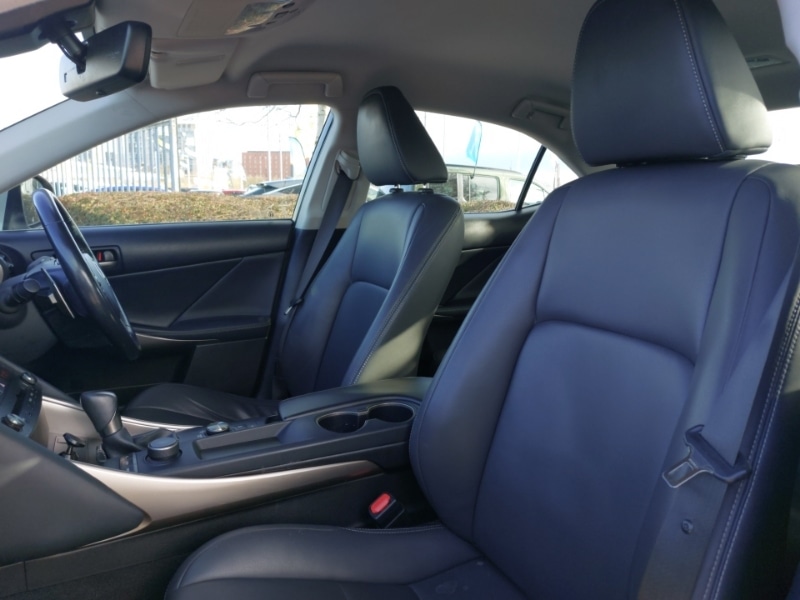 Used Lexus IS 2019 for sale - 77736653: Photo 18