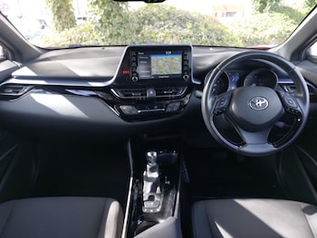 Used Toyota C-HR 2020 for sale - 79498489: Photo