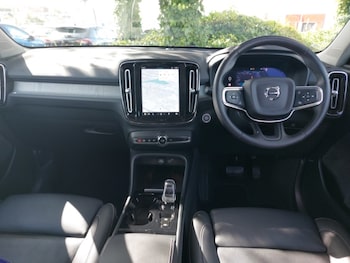 Used Volvo XC40 2024 for sale - 75731902: Photo