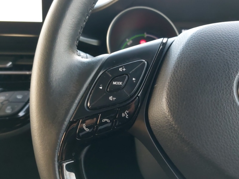 Used Toyota C-HR 2023 for sale - 76816273: Photo 13