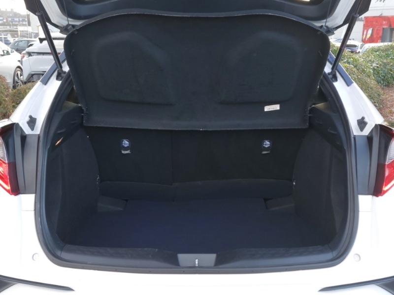 Used Toyota C-HR 2023 for sale - 76816273: Photo 8