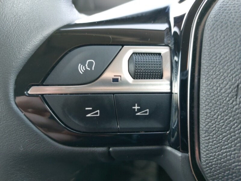 Used Peugeot 208 2023 for sale - 77947609: Photo 12