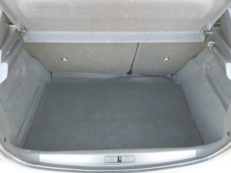 Used Peugeot 208 2023 for sale - 77947609: Photo 8