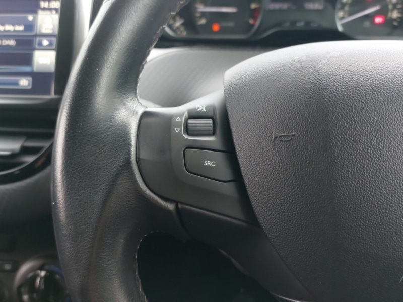 Used Peugeot 208 2016 for sale - 76583615: Photo 13