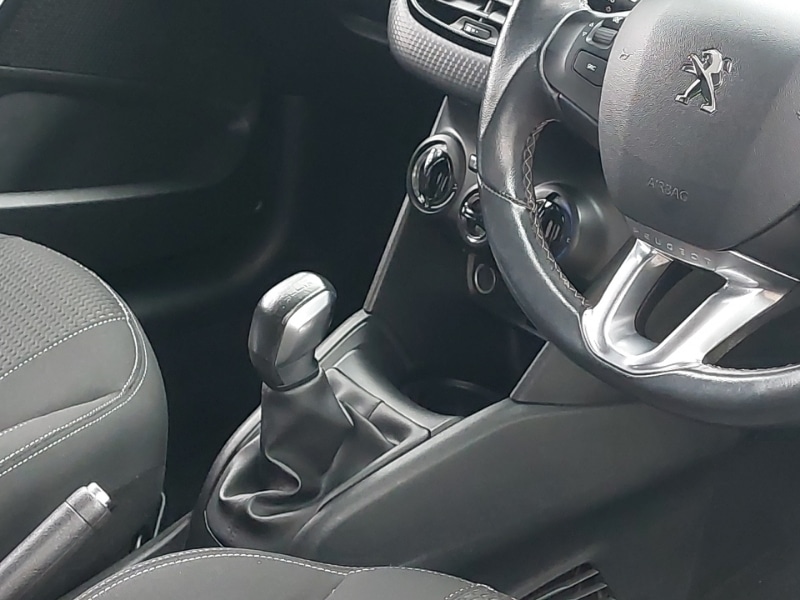 Used Peugeot 208 2016 for sale - 76583615: Photo 19