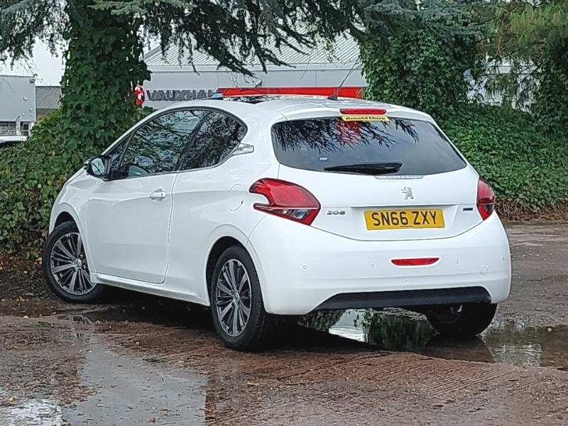 Used Peugeot 208 2016 for sale - 76583615: Photo 3