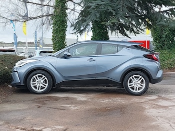 Used Toyota C-HR 2021 for sale - 78040813: Photo