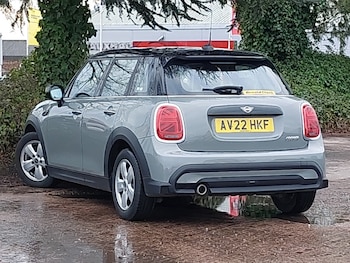 Used MINI Hatch 2022 for sale - 77549057: Photo