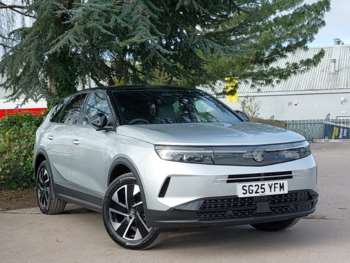 2025 - 1.2 Hybrid [136] Ultimate 5dr e-DCT6 [Pan Roof]