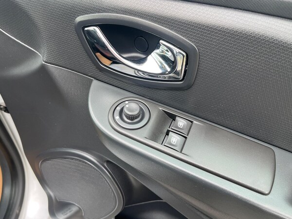 Used Renault Clio 2013 for sale - 74185378: Photo 13