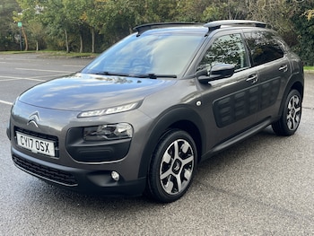 2017 - 1.2 PureTech Flair 5-Door