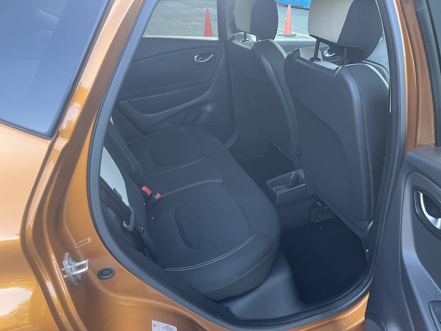 Used Renault Captur 2019 for sale - 75820916: Photo 11