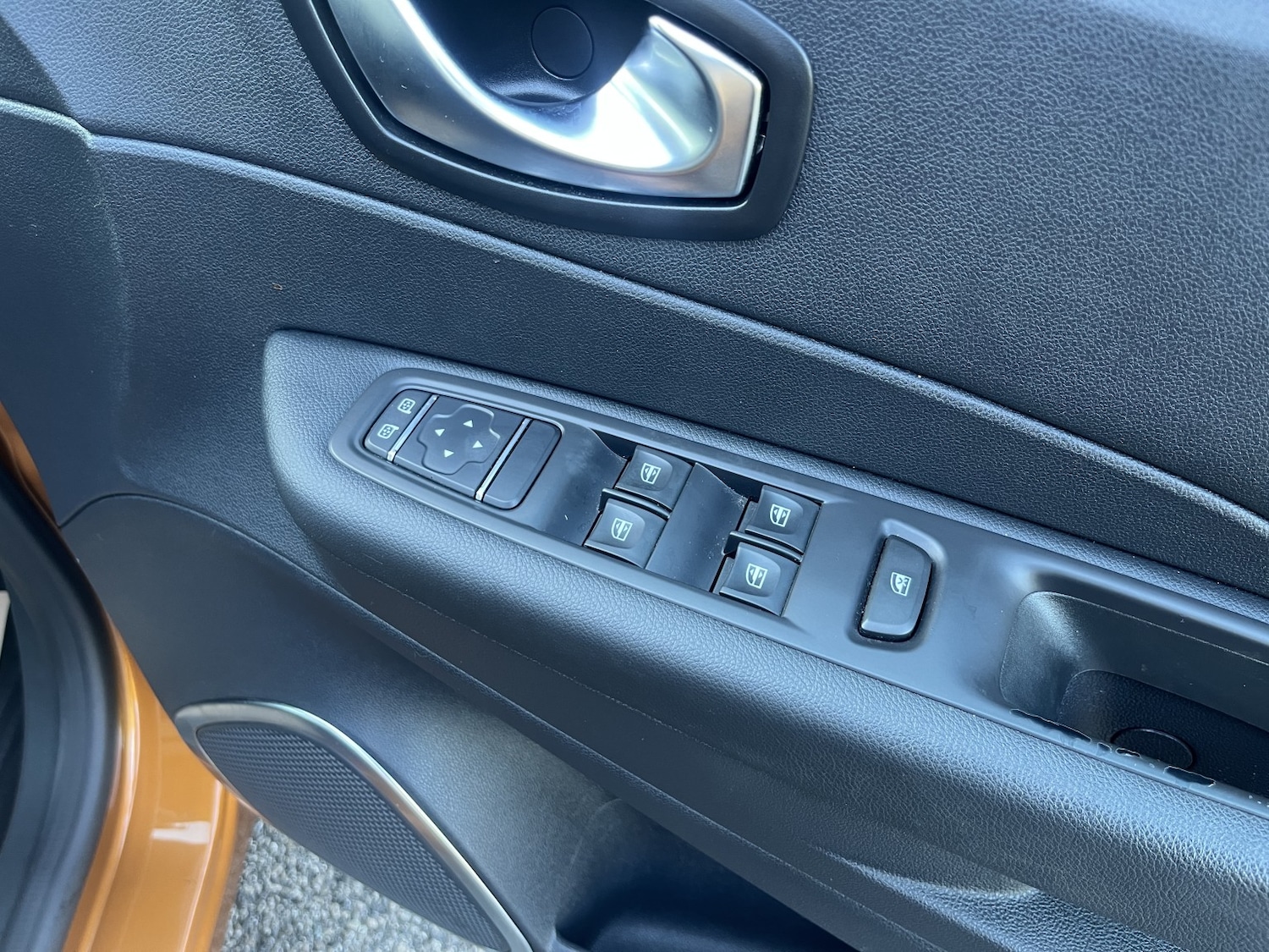 Used Renault Captur 2019 for sale - 75820916: Photo 15