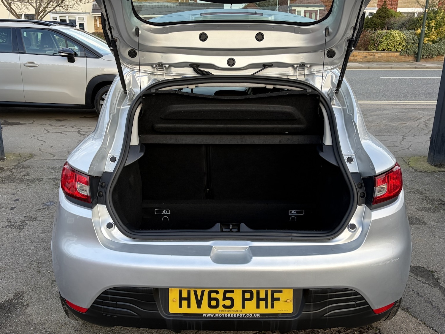 Used Renault Clio 2015 for sale - 77478070: Photo 8