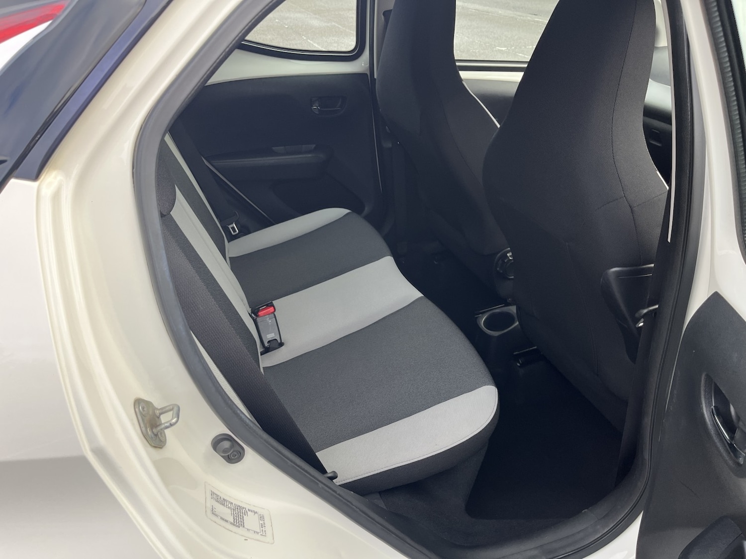 Used Toyota AYGO 2017 for sale - 76387284: Photo 11