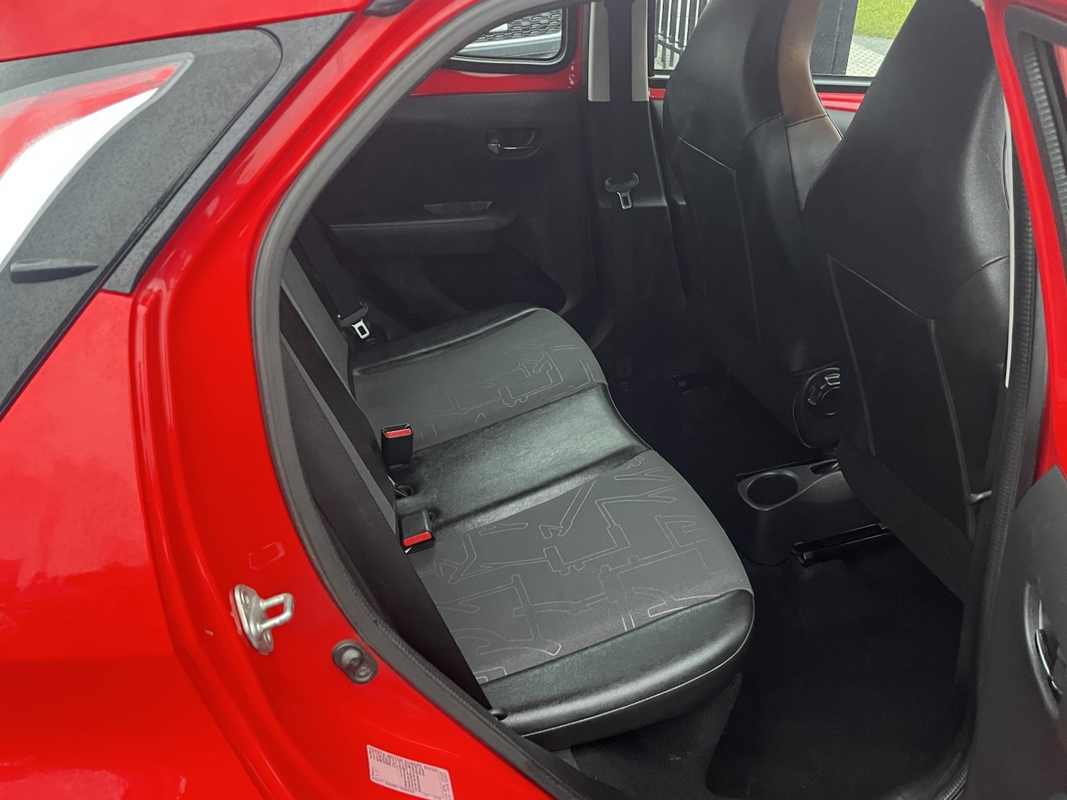 Used Toyota AYGO 2015 for sale - 77342651: Photo 10