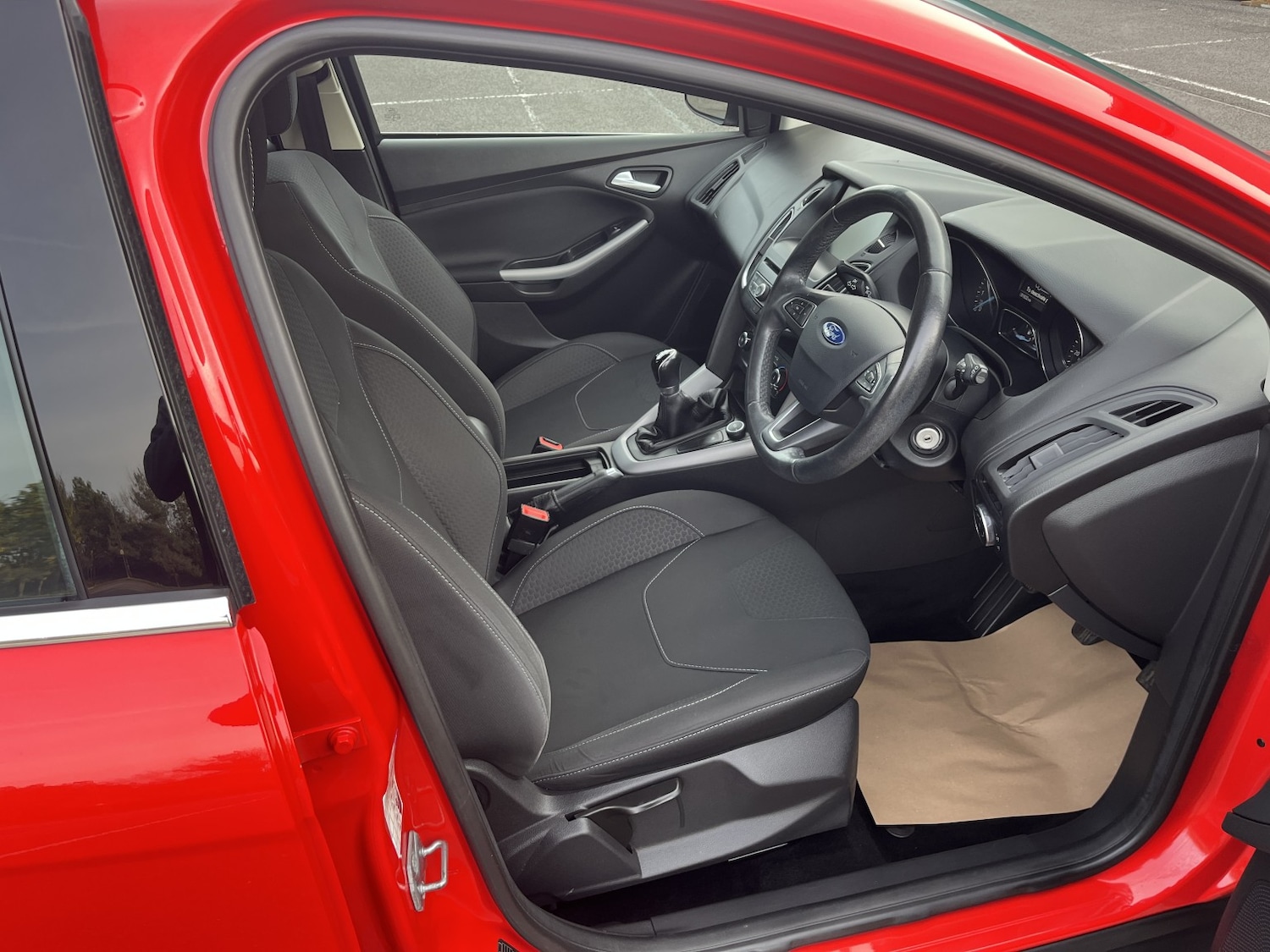 Used Ford Focus 2015 for sale - 76397132: Photo 8