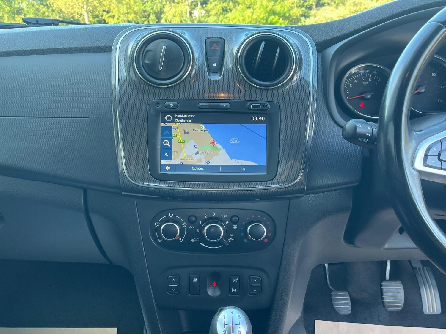 Used Dacia Sandero Stepway 2018 for sale - 76793116: Photo 12