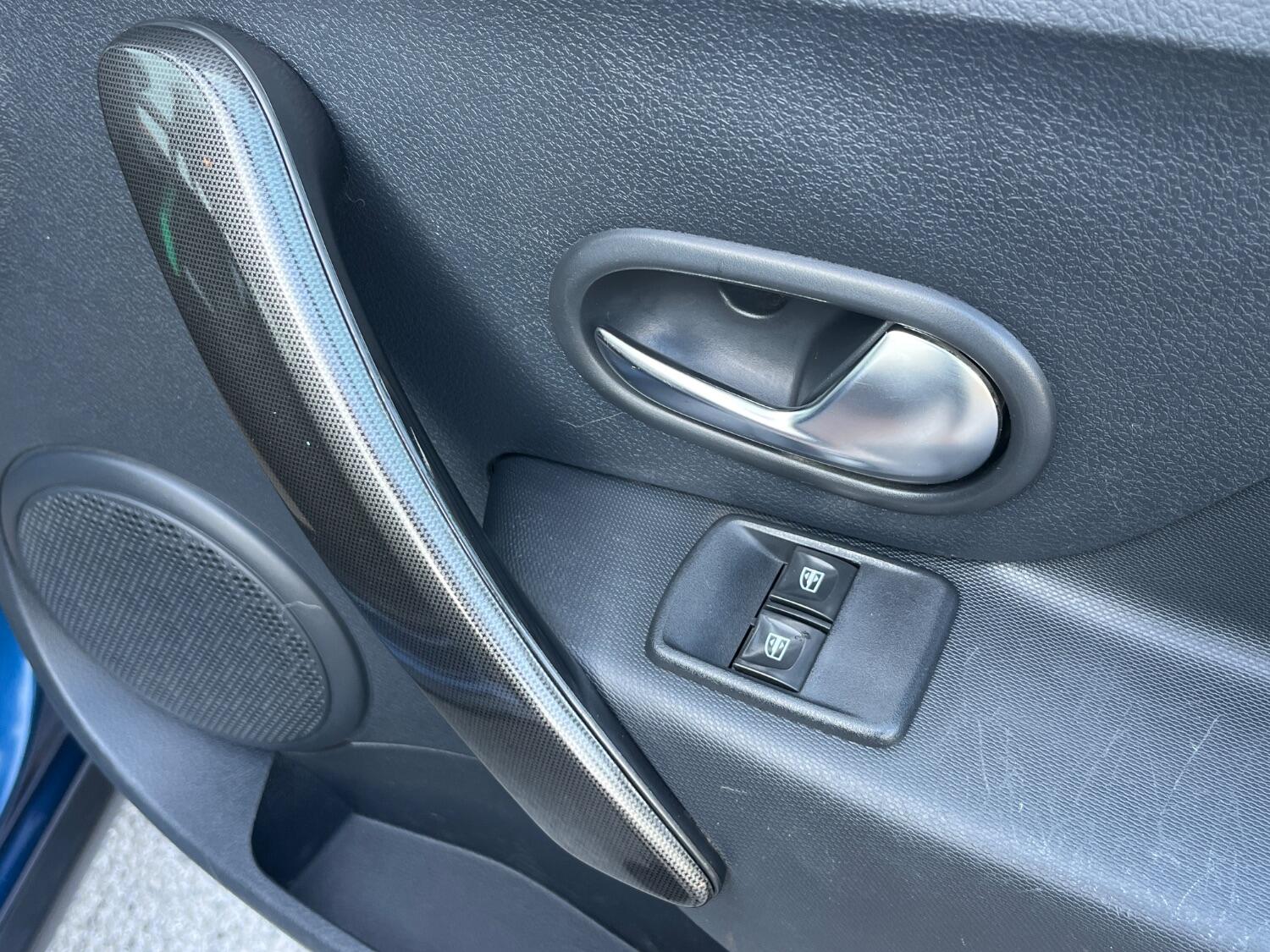 Used Dacia Sandero Stepway 2018 for sale - 76793116: Photo 13