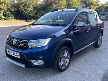 2018 - 0.9 Stepway Laureate TCe 90 5-Door