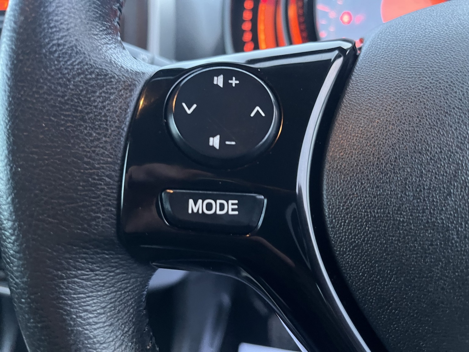 Used Toyota AYGO 2017 for sale - 77001538: Photo 12