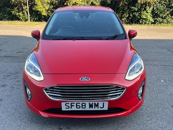 Used Ford Fiesta 2018 for sale - 75428782: Photo