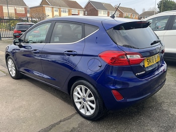 Used Ford Fiesta 2018 for sale - 77001507: Photo