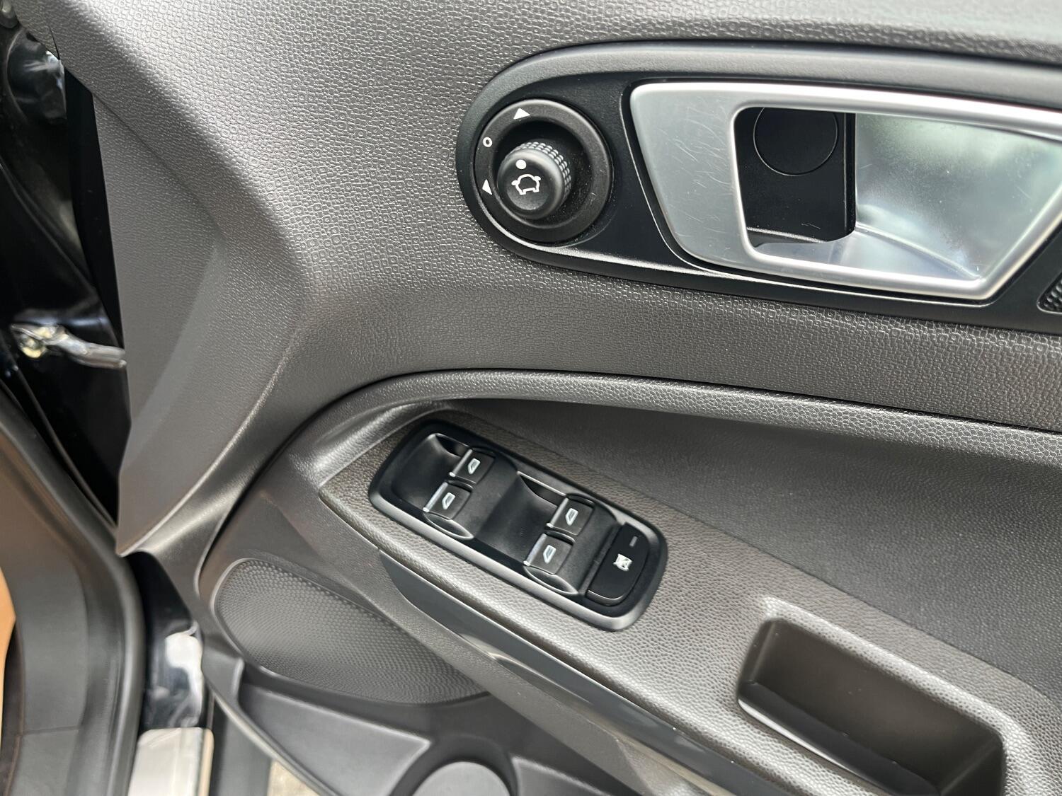 Used Ford Ecosport 2016 for sale - 76911148: Photo 14