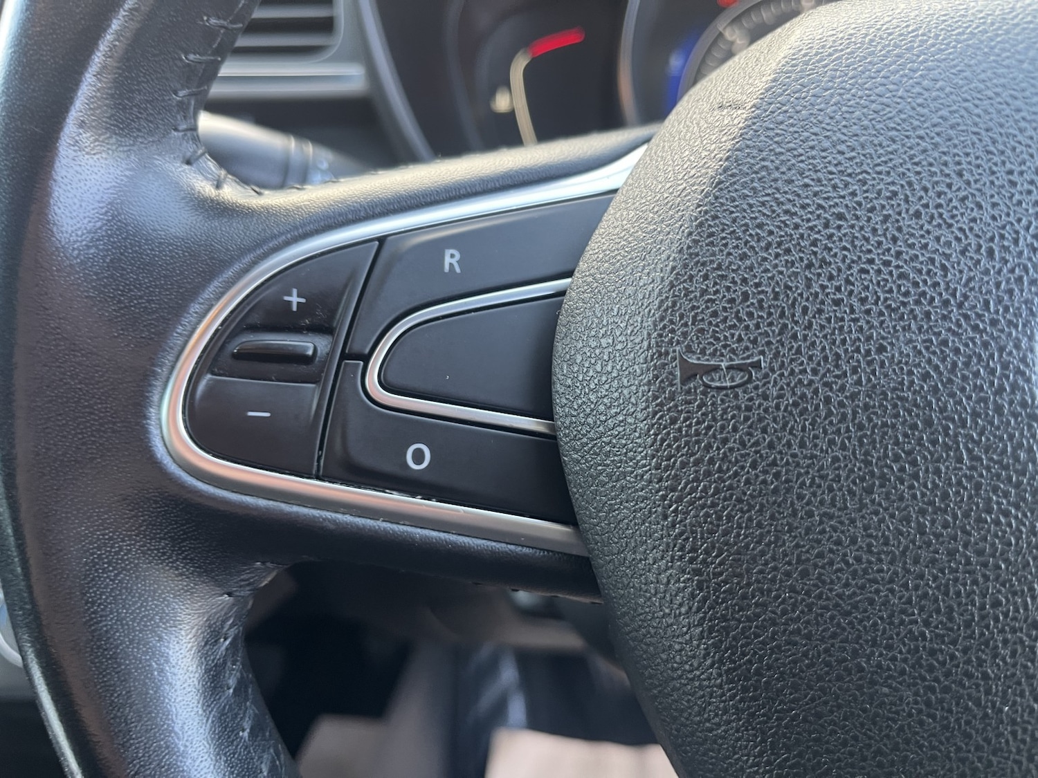 Used Renault Kadjar 2017 for sale - 76769641: Photo 11