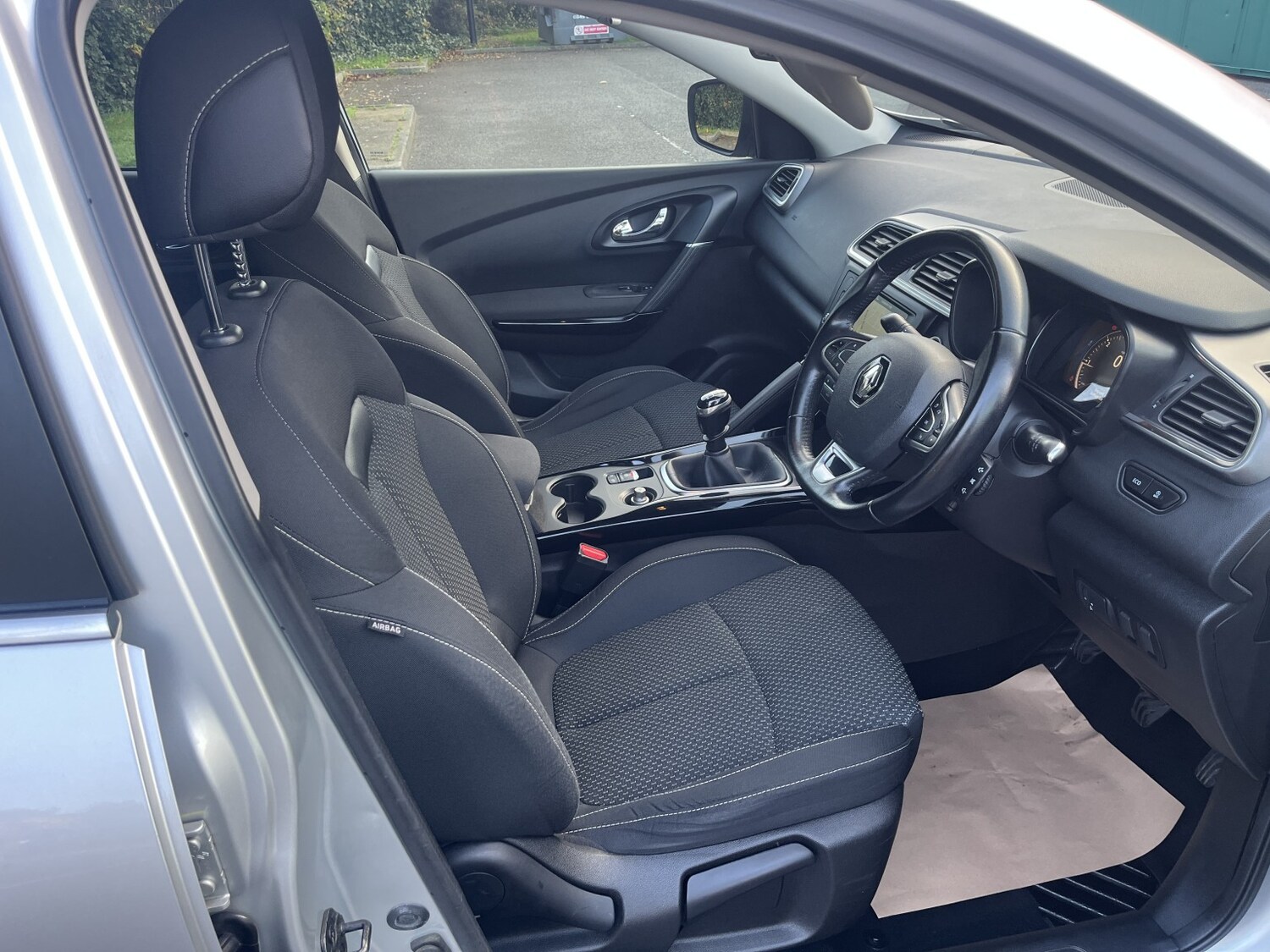 Used Renault Kadjar 2017 for sale - 76769641: Photo 8