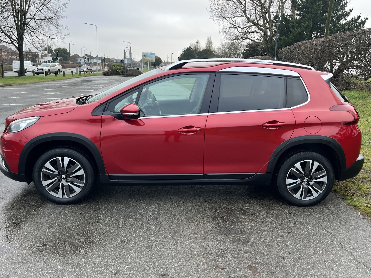 Used Peugeot 2008 2017 for sale - 77303605: Photo 7