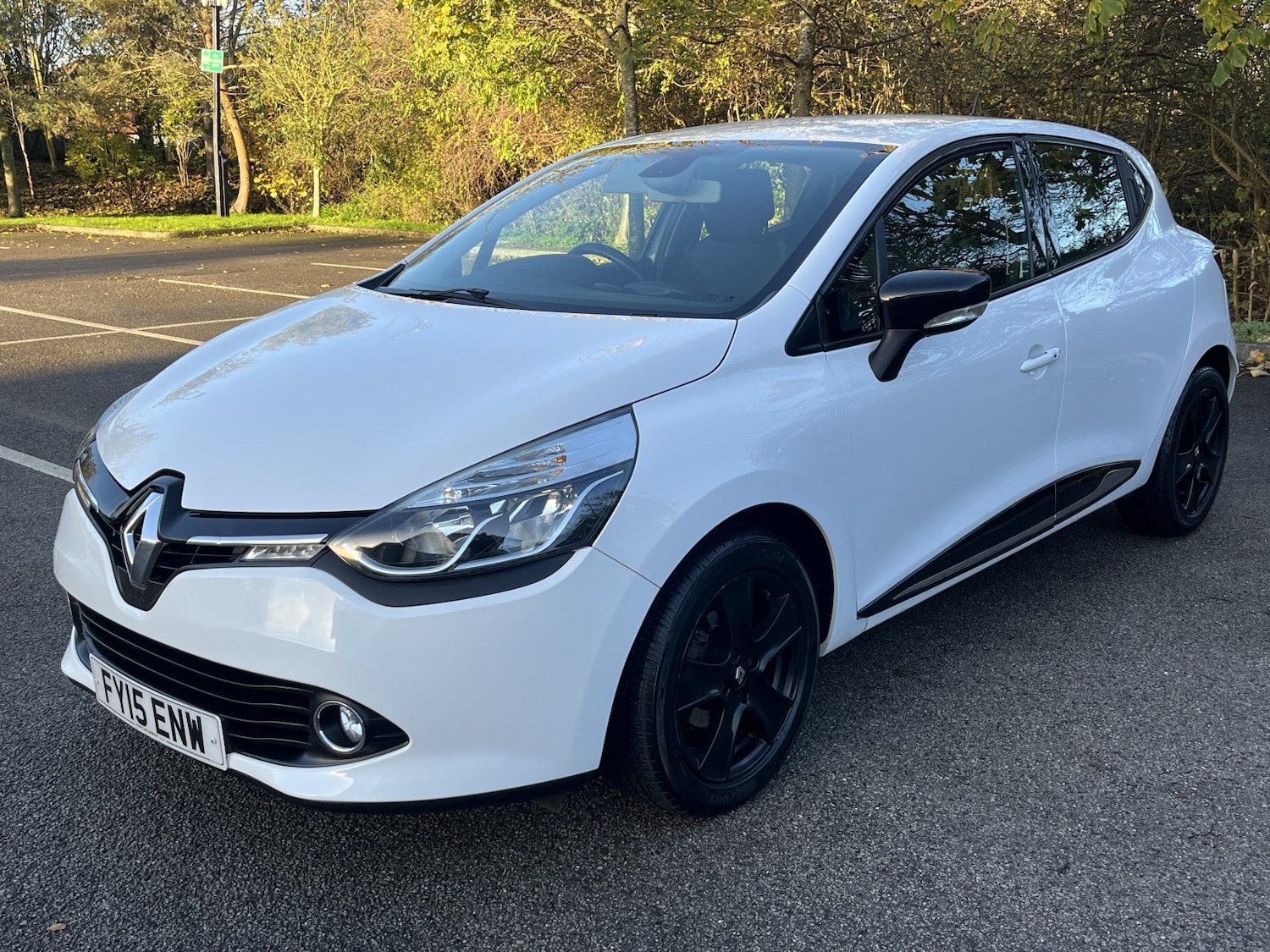 Used Renault Clio 2015 for sale - 76571115: Photo 1