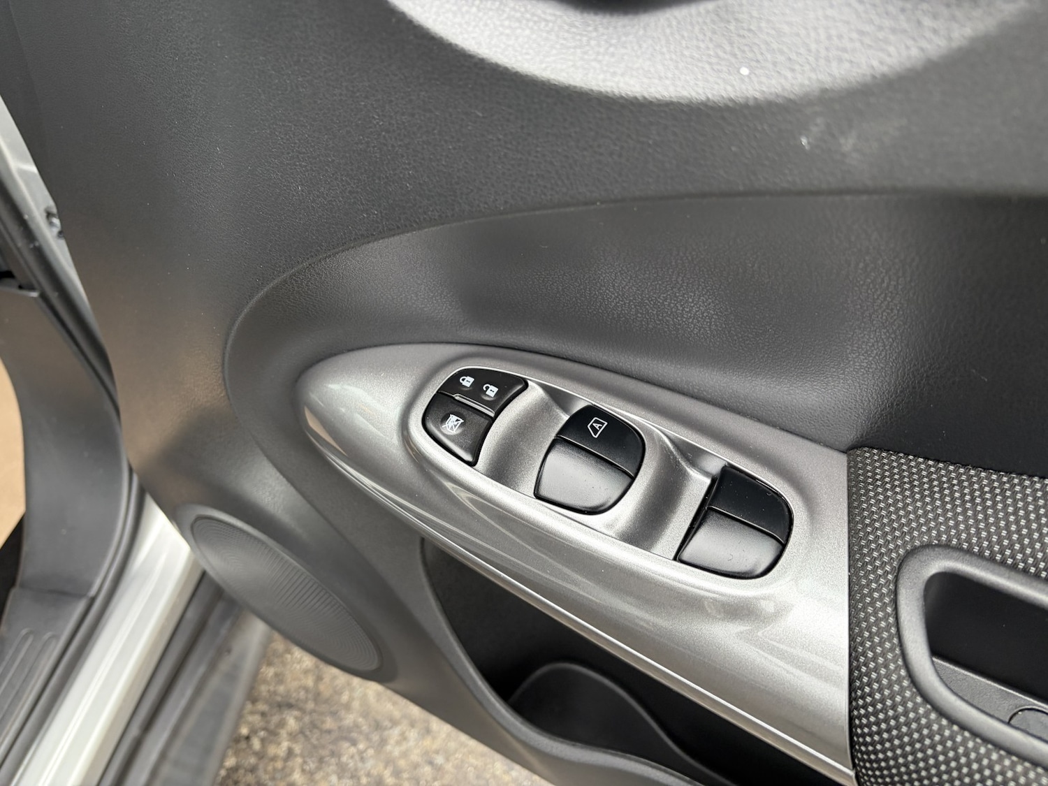 Used Nissan Juke 2011 for sale - 77478080: Photo 17