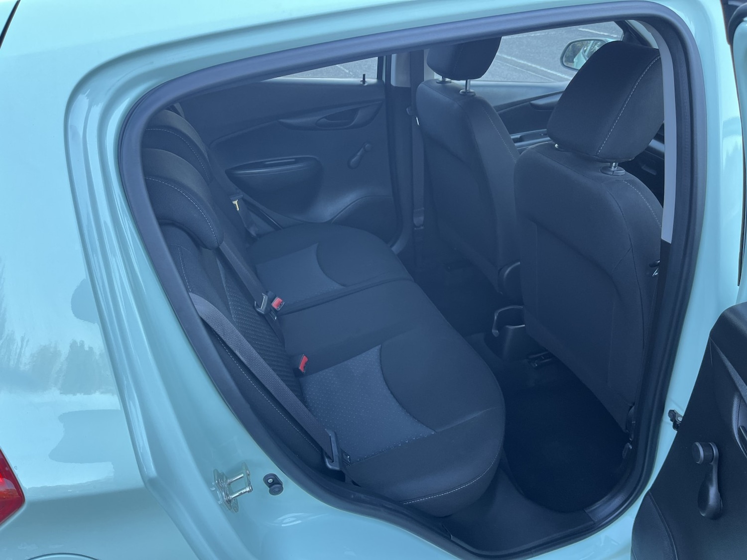 Used Vauxhall Viva 2016 for sale - 76070401: Photo 11