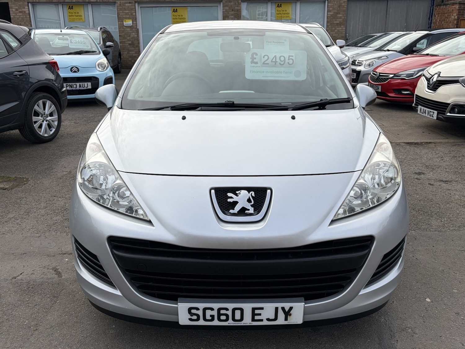 Used Peugeot 207 2010 for sale - 77983722: Photo 2