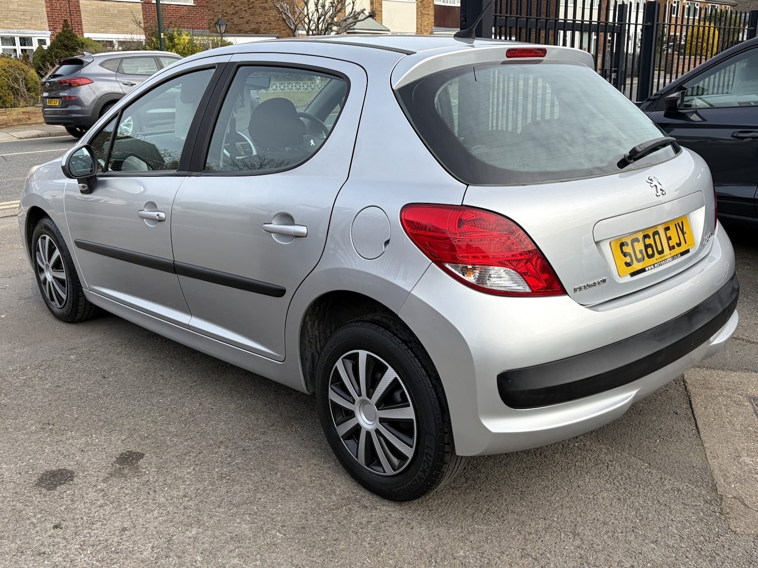 Used Peugeot 207 2010 for sale - 77983722: Photo 4