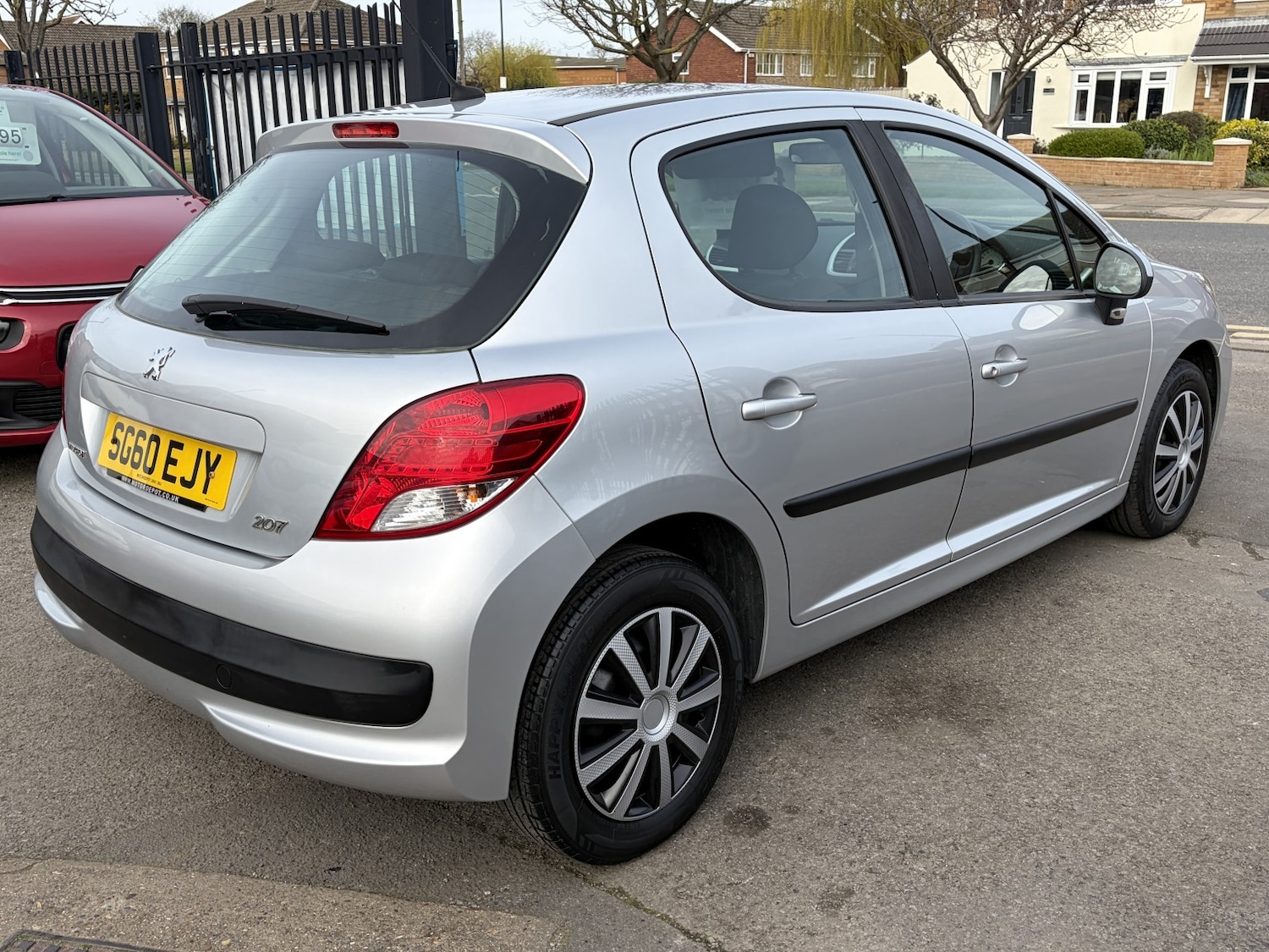 Used Peugeot 207 2010 for sale - 77983722: Photo 6