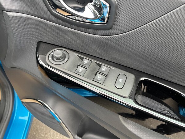 Used Renault Captur 2014 for sale - 73889699: Photo 13