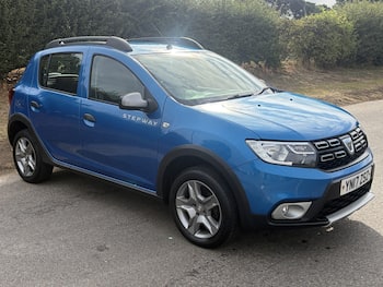 Used Dacia Sandero Stepway 2017 for sale - 79487745: Photo