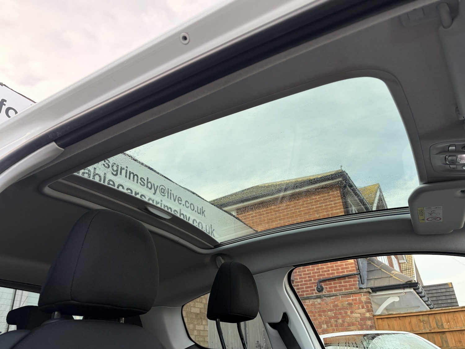 Used Peugeot 208 2015 for sale - 77342621: Photo 9