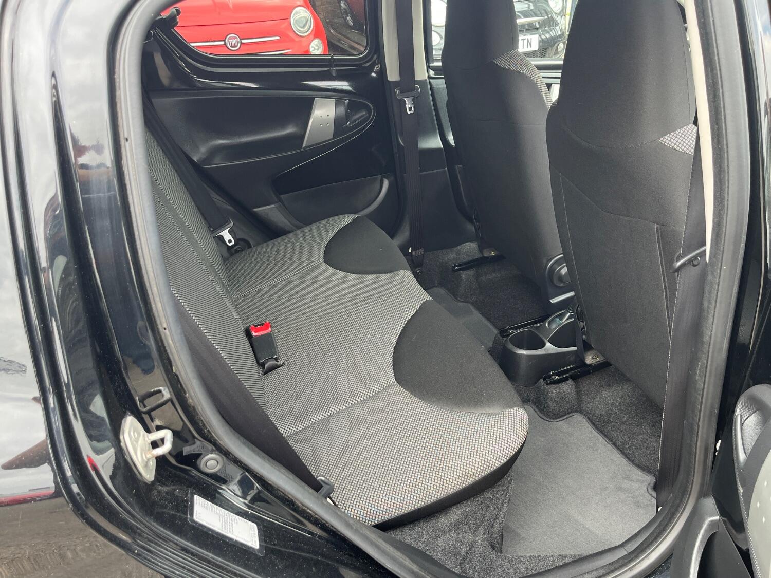 Used Toyota AYGO 2012 for sale - 76793120: Photo 10