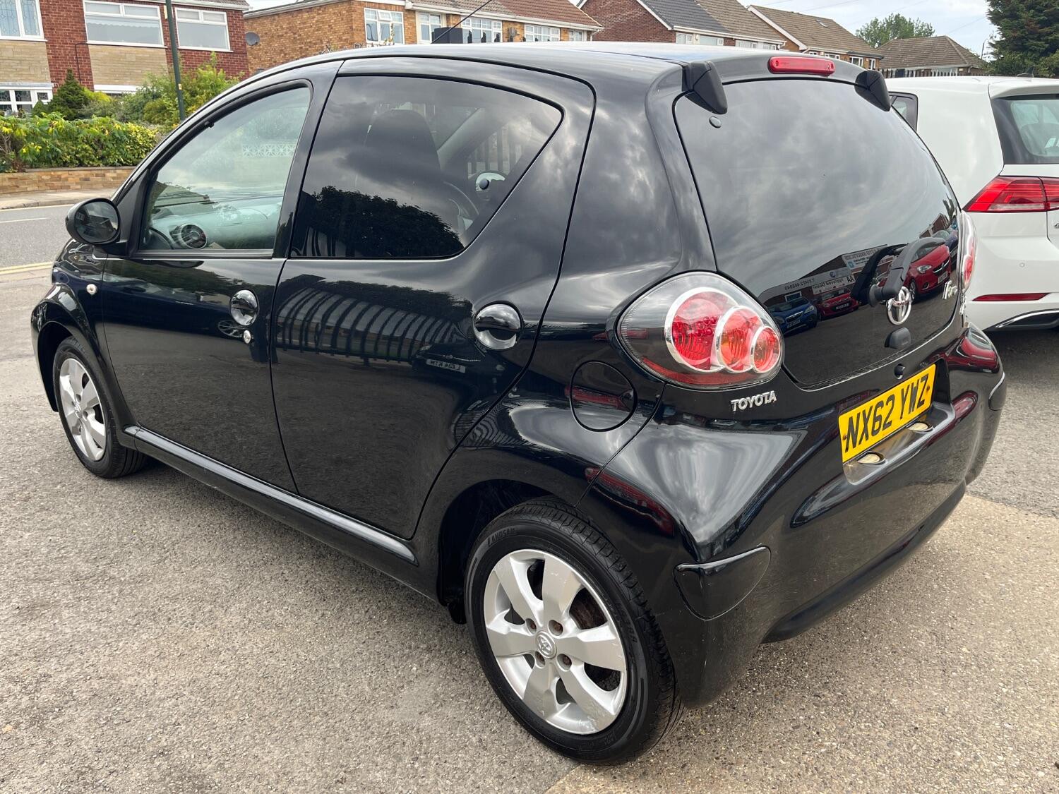 Used Toyota AYGO 2012 for sale - 76793120: Photo 5