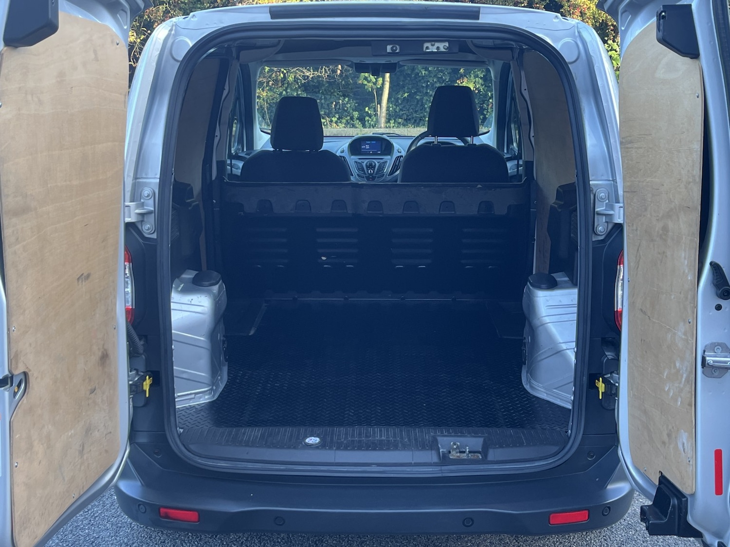 Used Ford Transit Courier 2015 for sale - 77342600: Photo 7