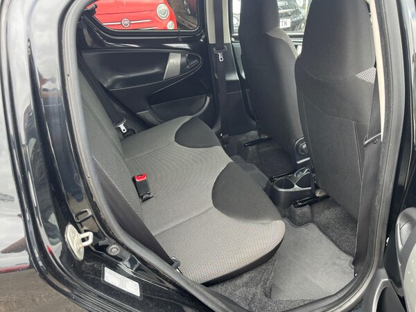 Used Toyota AYGO 2012 for sale - 75289245: Photo 10