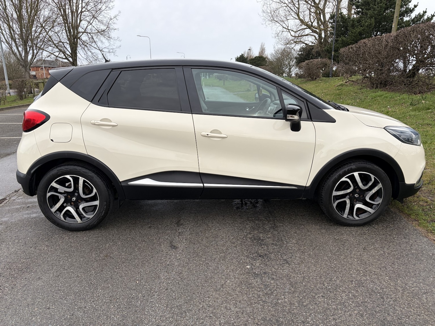 Used Renault Captur 2014 for sale - 77478069: Photo 9