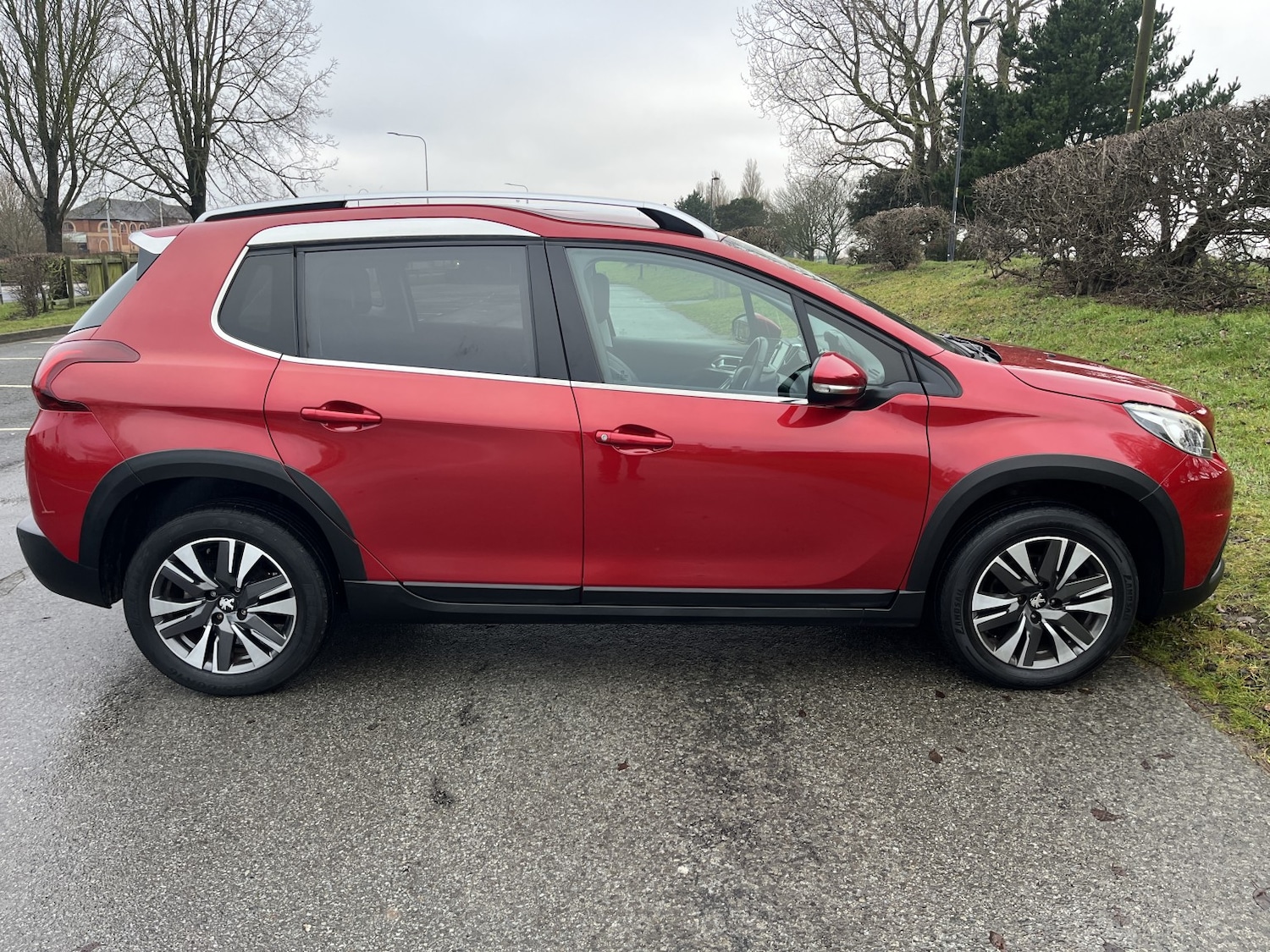 Used Peugeot 2008 2017 for sale - 78155418: Photo 8